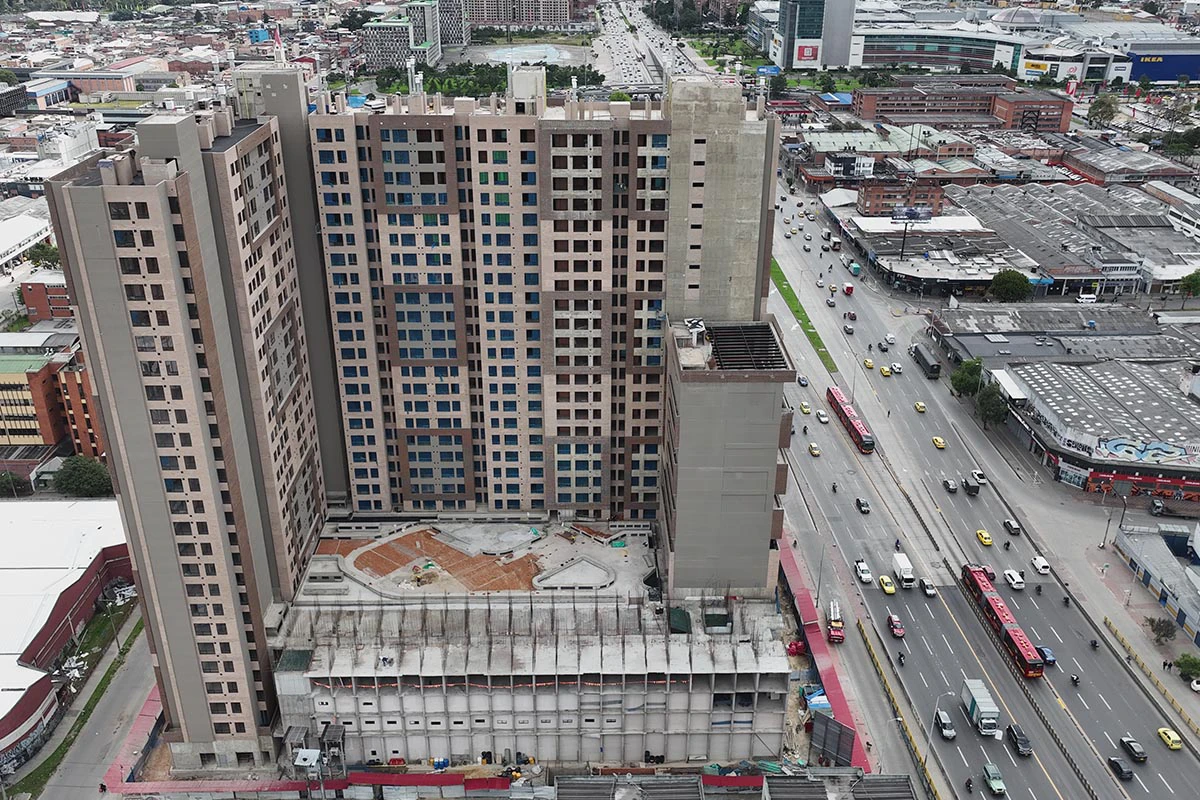 Foto del proyecto Urbana 30 en avance de obra julio de 2025